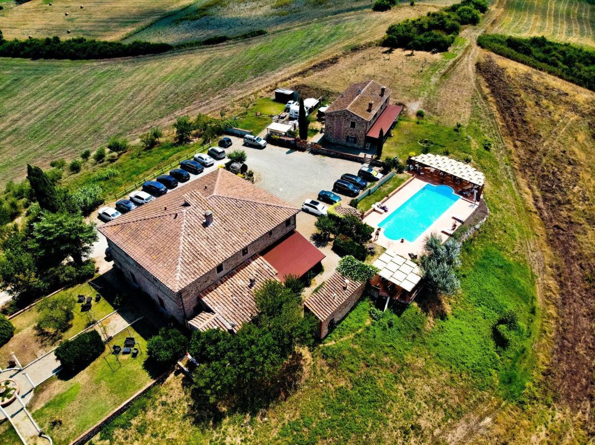 Poderino San Cristoforo Лаятико Екстериор снимка